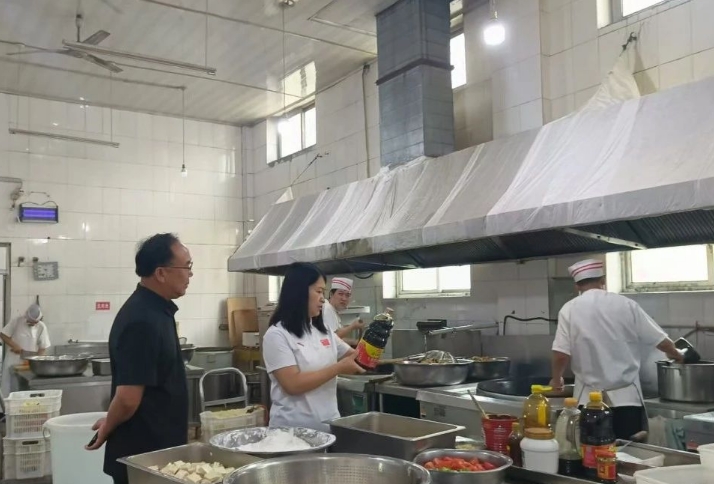 忻州代县着力打造有“食”力、更“对味”、学生青睐、家长放心食堂