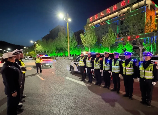 异地用警联合执法——临汾蒲县公安局交警大队联合永和县公安局交警大队严查酒驾醉驾等