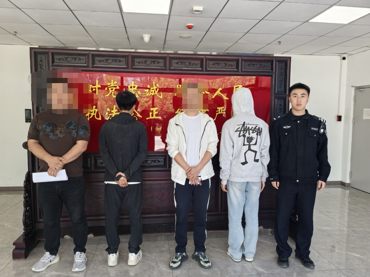 快速行动  守护安全——太原尖草坪区柴村派出所及时救助两名登