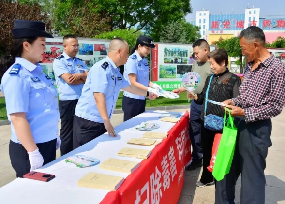 忻州市公安局禁毒支队：助力科技活动周  预热“全民禁毒宣传月