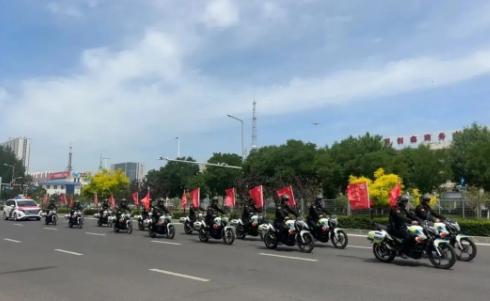 忻州市公安局巡特警公布服务电话 便民服务队助力高考学子