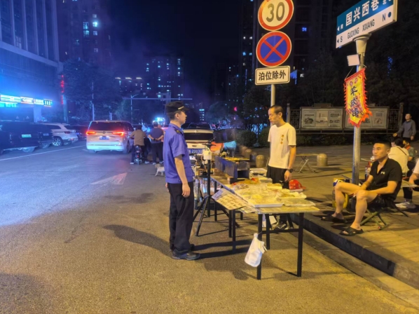 太原万柏林区神堂沟街道：护航高考，为梦想加油