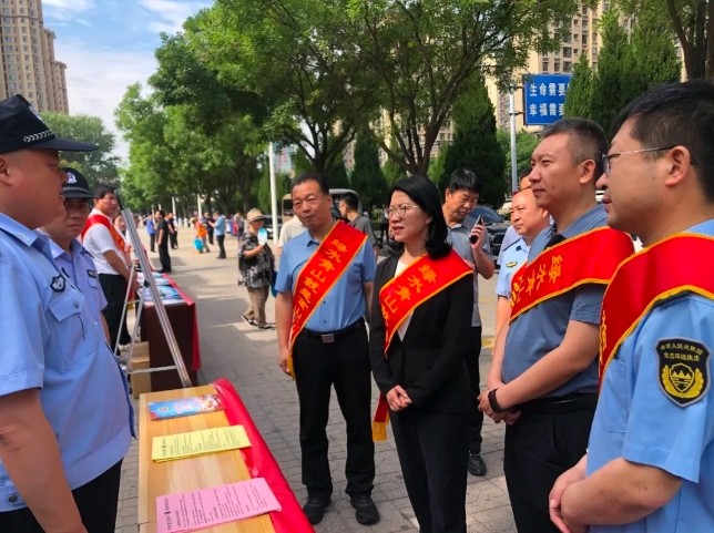临汾市各地举行六五环境日宣传活动