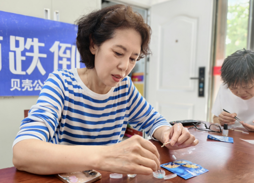 太原万柏林区下元街道：螺钿映华彩  匠心传古韵
