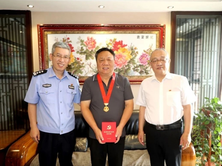 临汾霍州：张强强同志走访慰问“光荣在党五十年”老党员和生活困