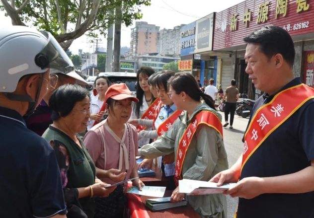 临汾市生态环境局霍州分局开展全国低碳日主题宣传活动