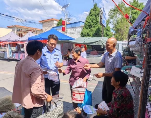 长治壶关公安借助庙会开展安全宣传活动