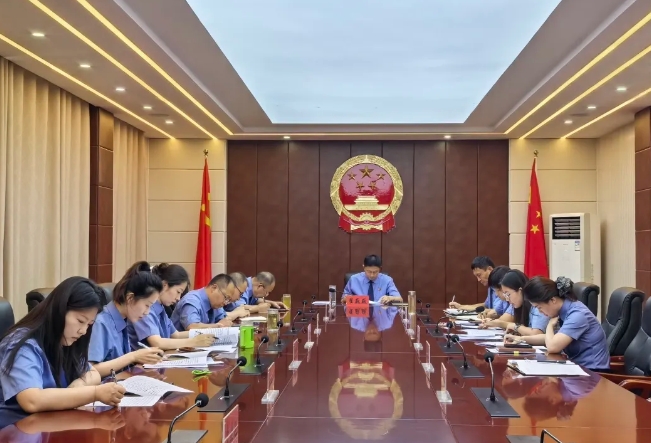 长治平顺县人民检察院召开党组理论学习中心组（扩大）学习会