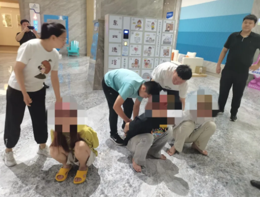 吕梁孝义警方成功破获系列砸车玻璃盗窃案
