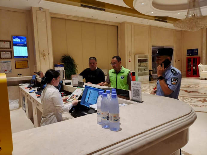 河南：郑州禁毒宣传走进惠济区娱乐休闲场所 筑牢禁毒防线