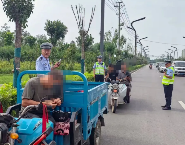 吕梁交城公安交警持续开展非机动车违法行为专项整治行动