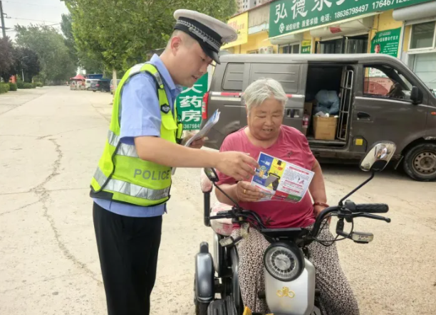 临汾公安交警多维度发力，织密安全防护网 守护乡村平安路