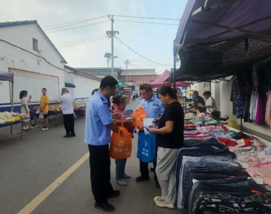 长治武乡：集市“警”色浓，反诈禁毒“声”入人心
