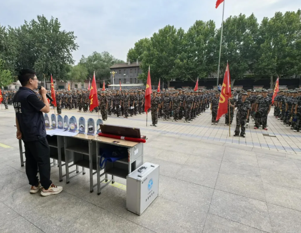 临汾洪洞公安：军训正当时  禁毒护青春