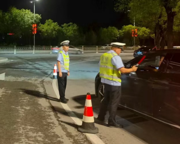 临汾公安交警提示：生命无价  酒后禁驾