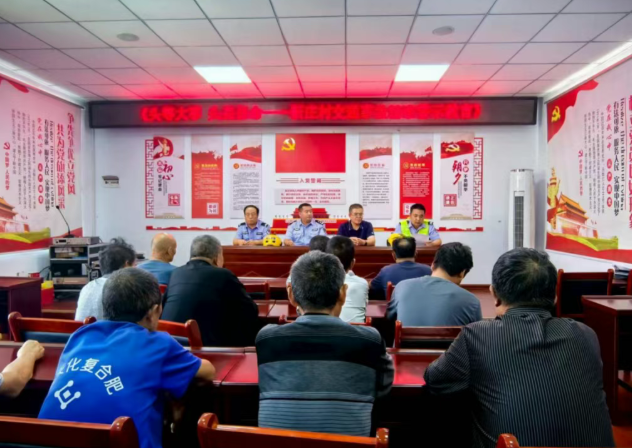 临汾公安交警紧盯“中老年群体”精准宣传，守护出行安全