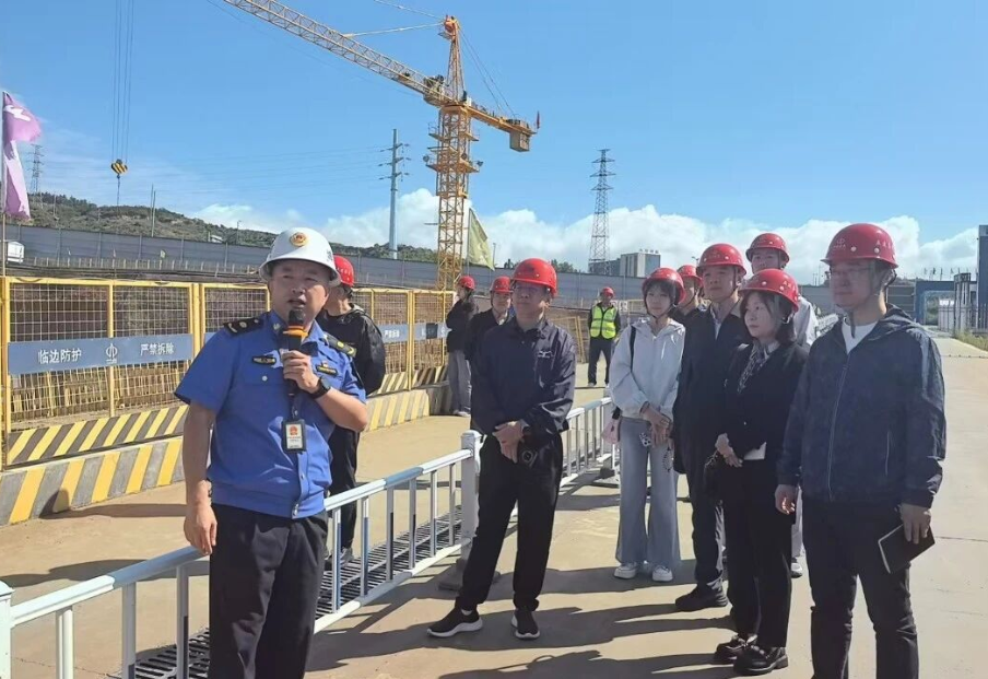 太原城管执法部门举办“美丽太原我的家，宜居城市你我他”主题“执法开放日”活动