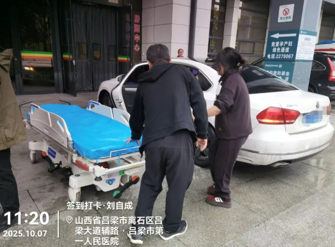  雨中紧急护送，吕梁公安交警为伤者开辟“生命通道”