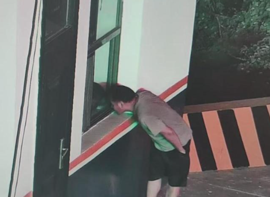 山西吕梁：15辆超限货车闯高速被查  13人被采取刑事强制措施