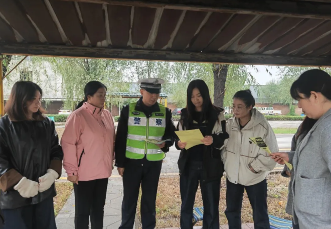 吕梁交城交警大队：交通安全进驾校  严把安全“第一关”