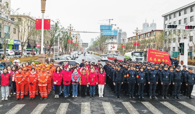 太原迎泽区城乡管理局：扮靓街巷齐行动，新建路迎泽段焕新迎客