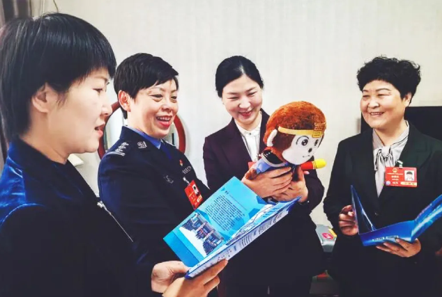 巾帼卫士展风采  忠诚担当护平安——绽放在三晋警营的“她力量”