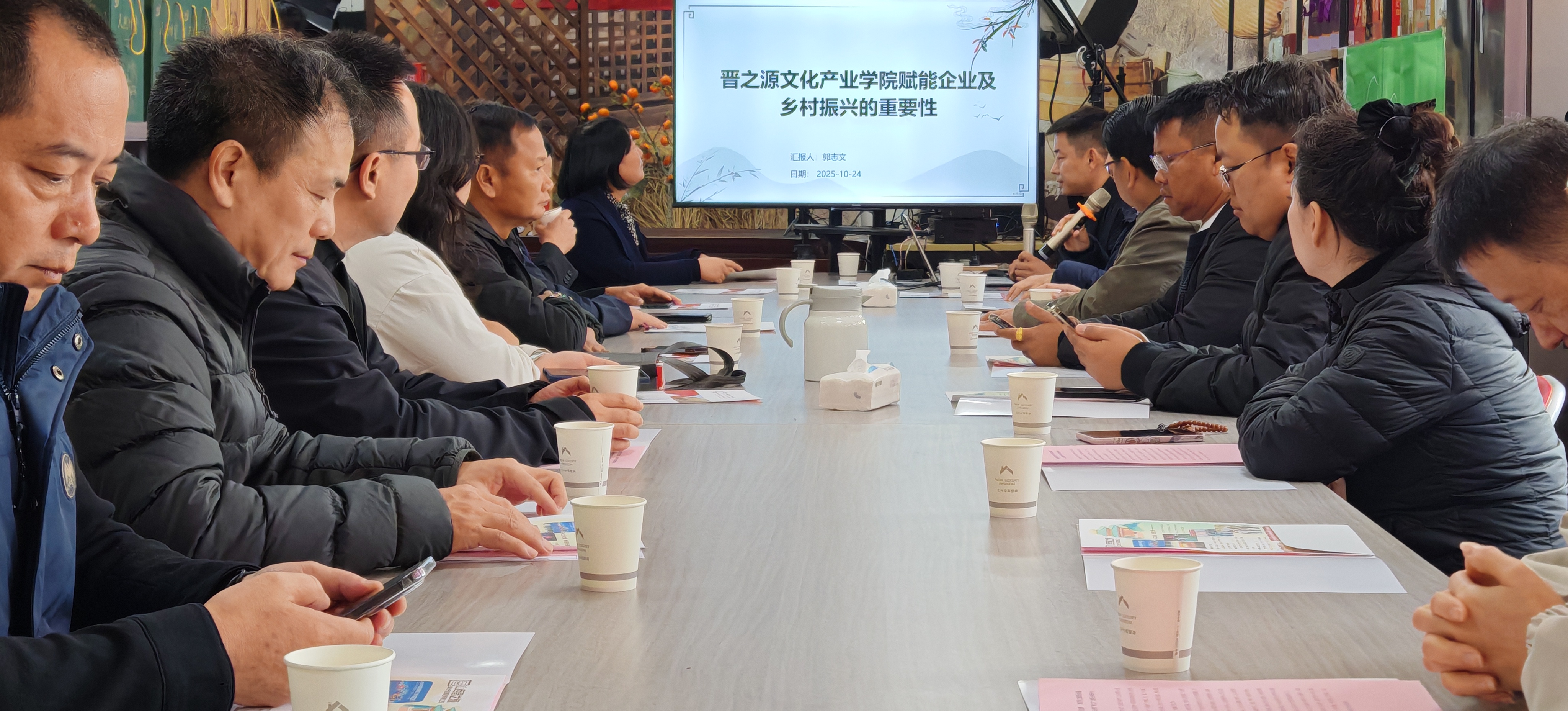 泰国高校文化交流团参访晋祠有礼非遗传承中心