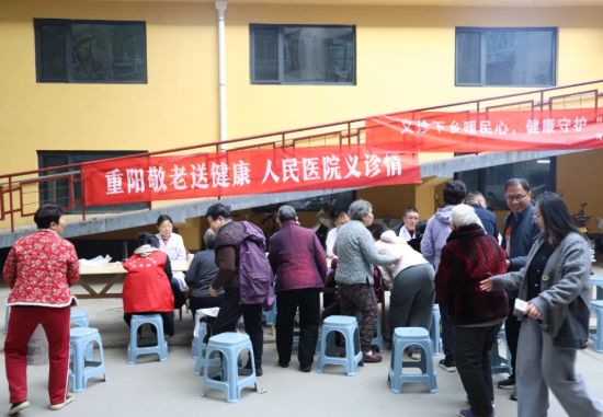 运城河津市人民医院义诊服务“零距离”