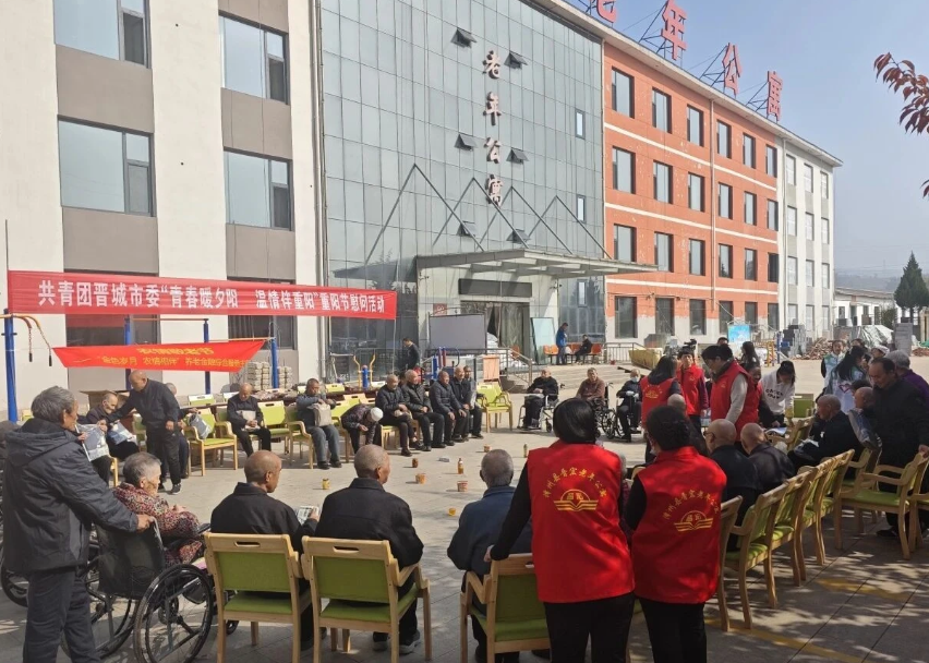 柴火科技吴凡参加“情暖重阳  青力同行”敬老爱老活动