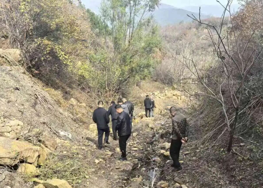 临汾洪洞县公安局环安大队、县自然资源局联合出击，筑牢矿产资源“防护墙”