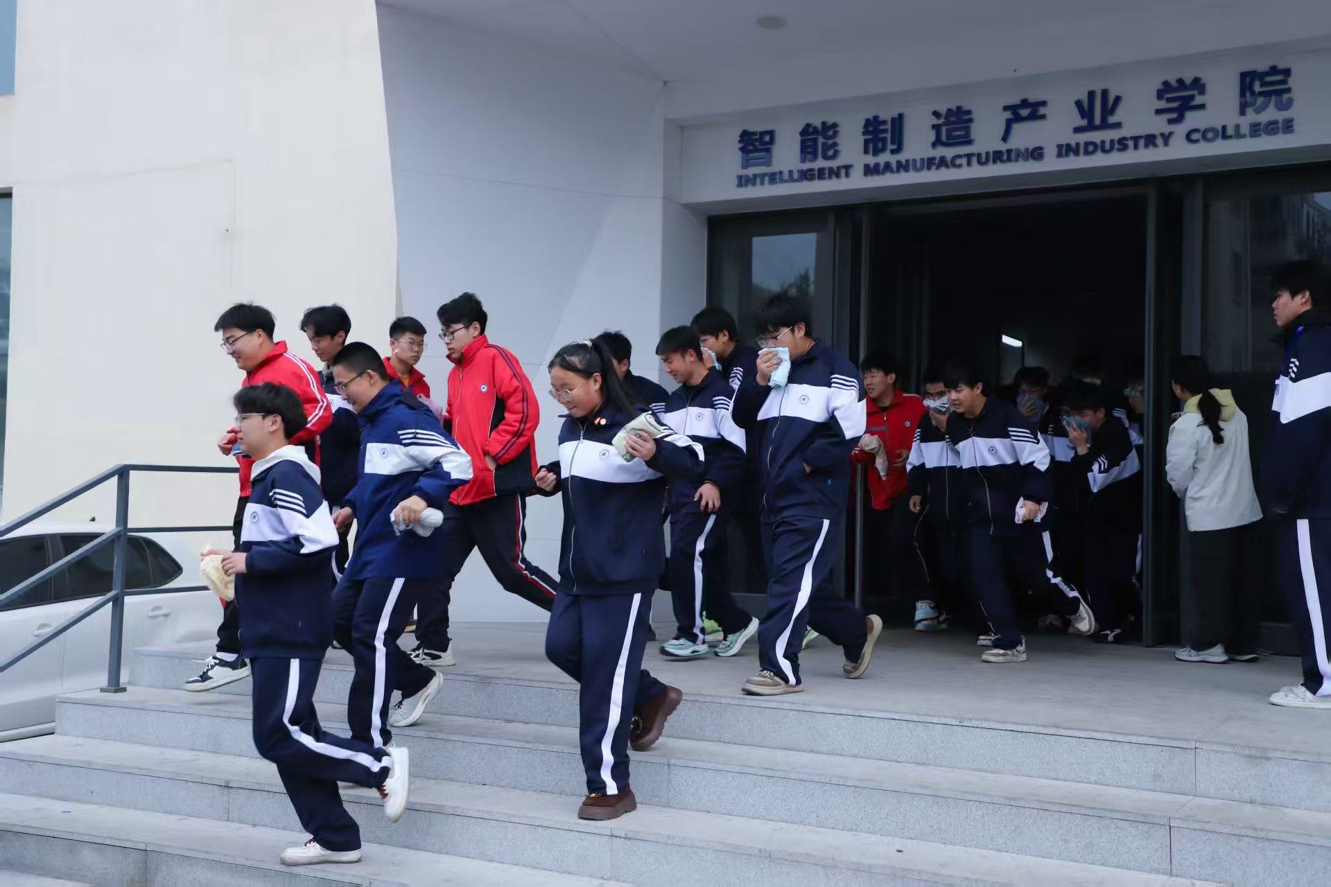 微信图片_20251107095835_11431_73.jpg