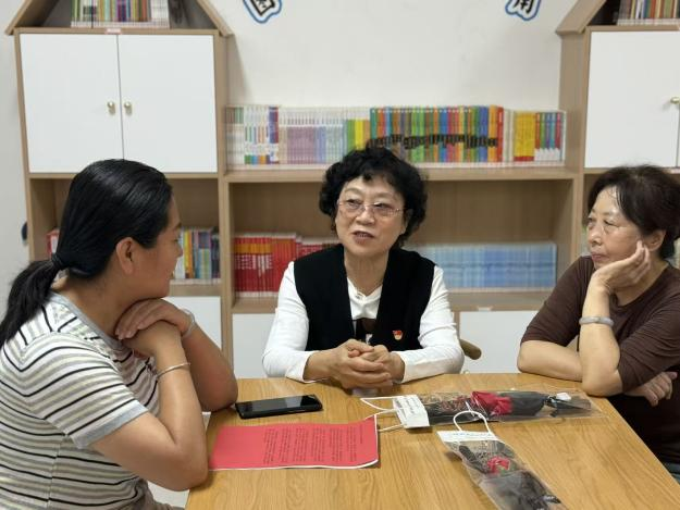 太原万柏林区南寒街道：党建领航“她”力量  家园共建暖温情