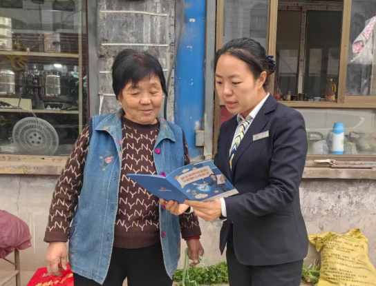 临汾洪洞农商银行：用服务传递金融温度