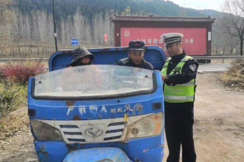 临汾安泽公安民警“驻”乡村  走村入户话安全