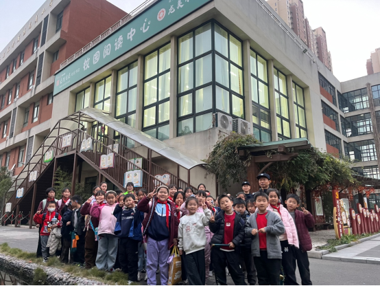 廉政中国-河南郑州:“书香润心,禁毒同行” 经开区校园书店禁毒宣传再添新彩654.png