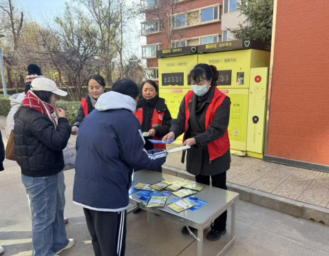 精准宣传强意识  精细管理促文明——太原万柏林区丽华社区开展垃圾分类宣传活动