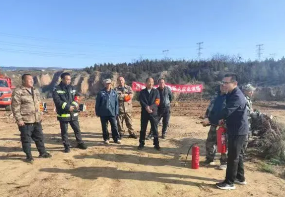 太原尖草坪区西墕乡开展防火实战“大练兵”，淬炼应急灭火“尖兵”