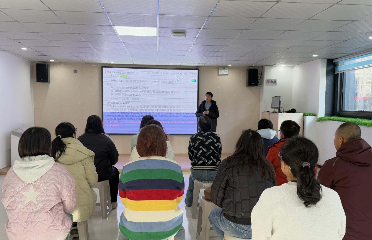 太原万柏林区长风西街街道：以法之名  让温暖无“碍”