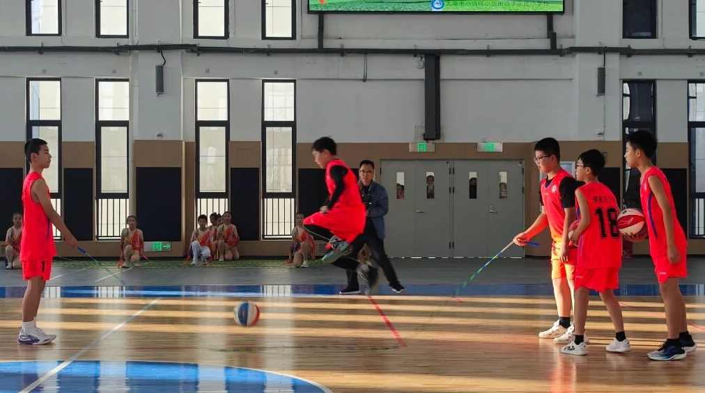 阳光大课间 “绳”采飞扬——太原小店区中小学生体育教育成果展示活动精彩举行