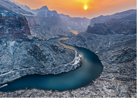 2026.01.21文旅领航谱新篇 景村共融绘图景(1)(1)285.png