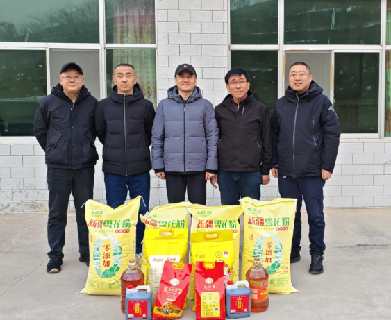 吕梁移动分公司工会主席张敏赴临县大王家塔村慰问驻村工作队