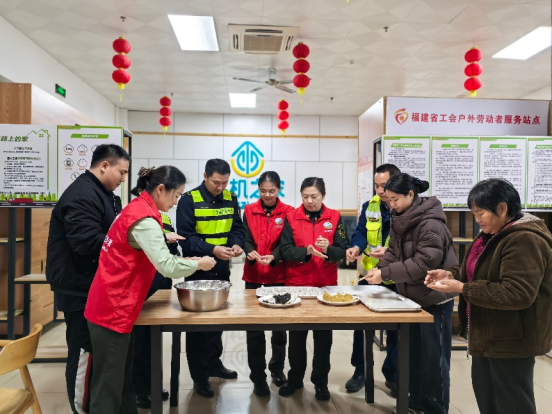 浓情元宵·福满高速│龙岩高速暖心服务伴司乘团圆