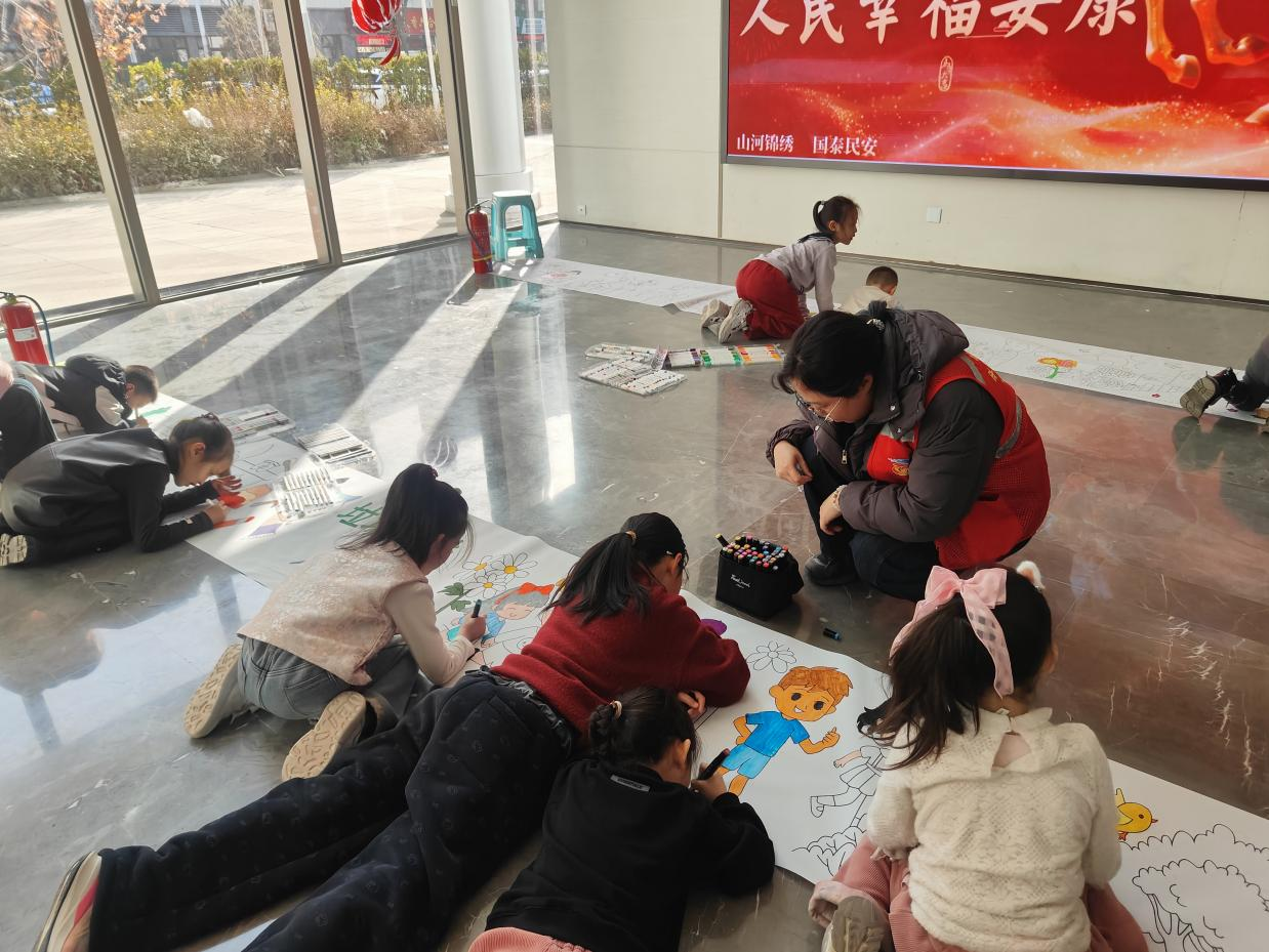 小手拉大手  垃圾分类同参与——太原万柏林区丽华社区开展寒假