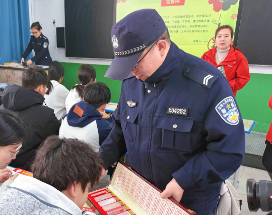 长治壶关：禁毒宣传进校园  警心护航青春路