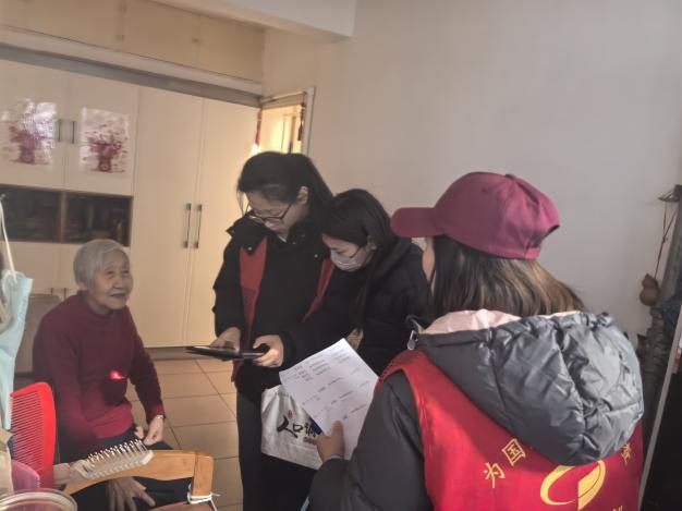 太原万柏林区南寒街道：暖心服务进家门  社区帮扶解民忧