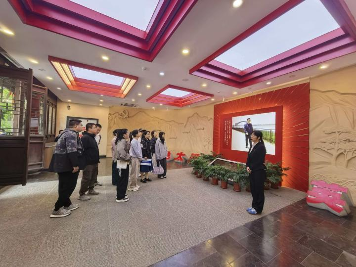 图片2.png 图片2.png