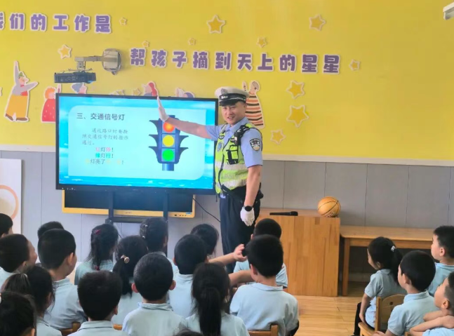 山西高速交管一支队：推进宣传“五进”，夯实源头防线