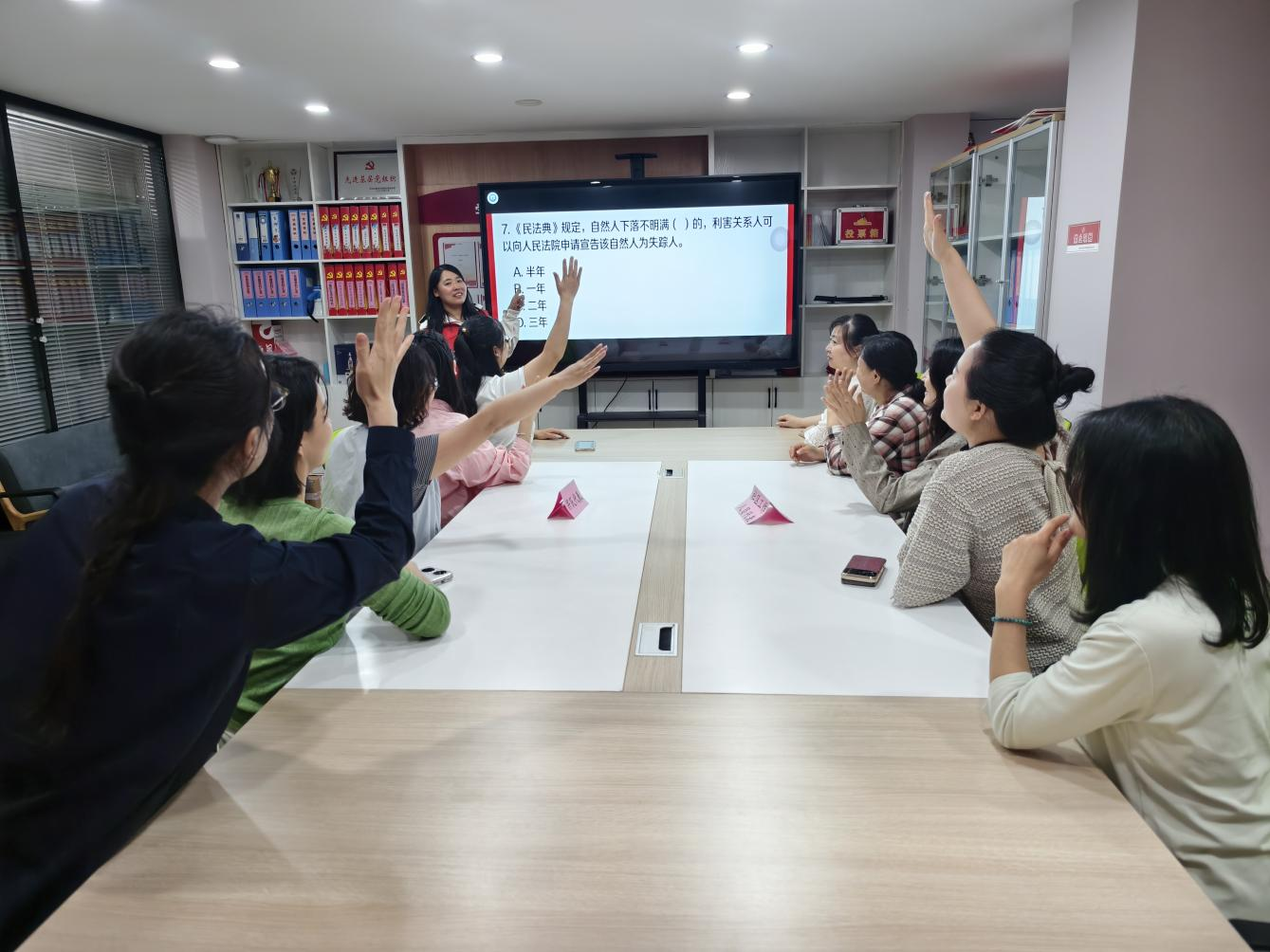 太原万柏林区长风西街街道：以赛促学悟法典  法治赋能强治理