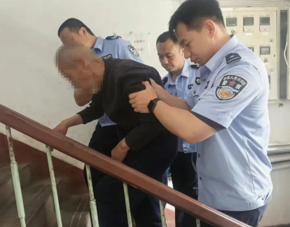 长治潞城公安：当记忆“迷路”，他们为老人点亮回家路