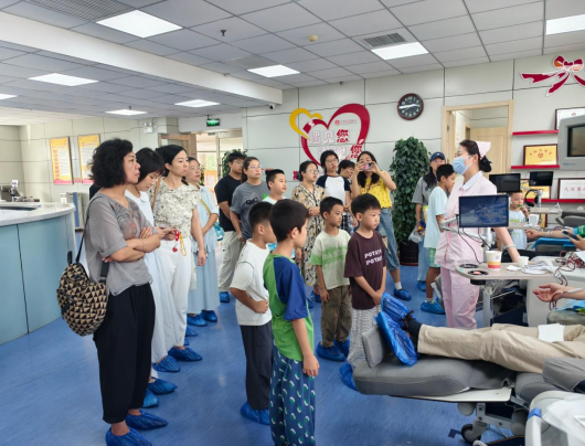 太原万柏林区长风西街街道：探秘血液奥秘  感悟生命温度
